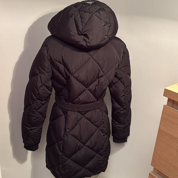 Sicily Clothing Canadian Designer Puffer Jacket - Picture 6 of 9